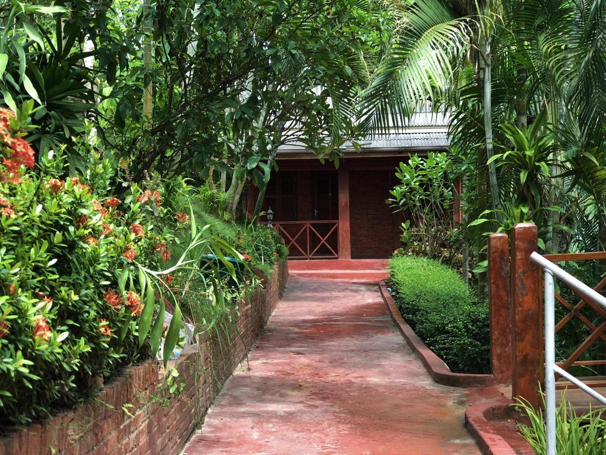 Mekong Riverside Lodge Muang Pakbèng Zewnętrze zdjęcie