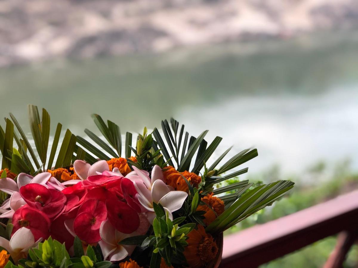 Mekong Riverside Lodge Muang Pakbèng Zewnętrze zdjęcie